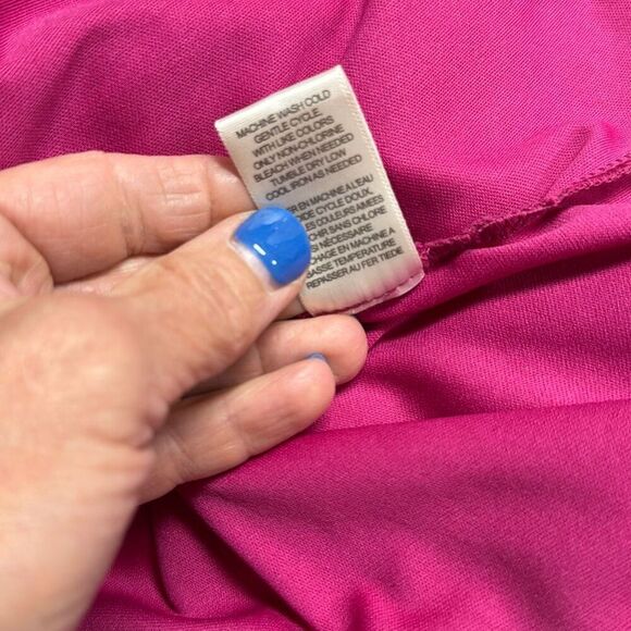 Love Fire Women’s Fuchsia Short Sleeve Lace Dress Size Large NEW - Picture 7 of 7